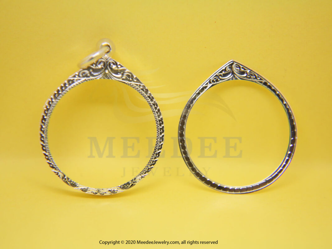 กรอบพระทรงกลม